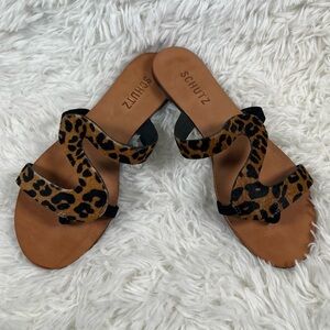 Schutz | Erzeli Leopard Fur Sandal | Leopard Brown